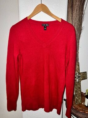 Aqua V-Neck women’s cashmere Red Sweater